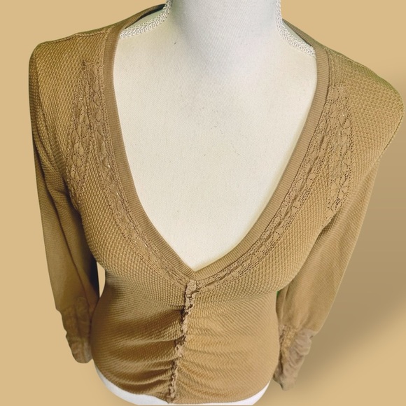 NWOT Free People ‘Wear Me Out’ Thermal Mesh Lace Cuff Sleeve Top in “Olive Leaf” - Picture 5 of 16